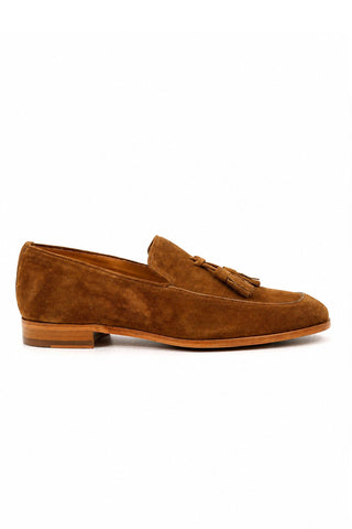 Sport Brown suede tassels loafers with leather sole.