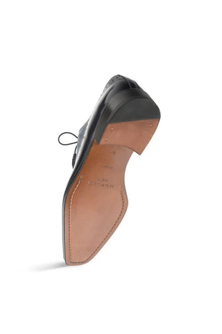 Black Mezlan Postdam oxford shoe showing the durable leather sole and handcrafted Spanish design.